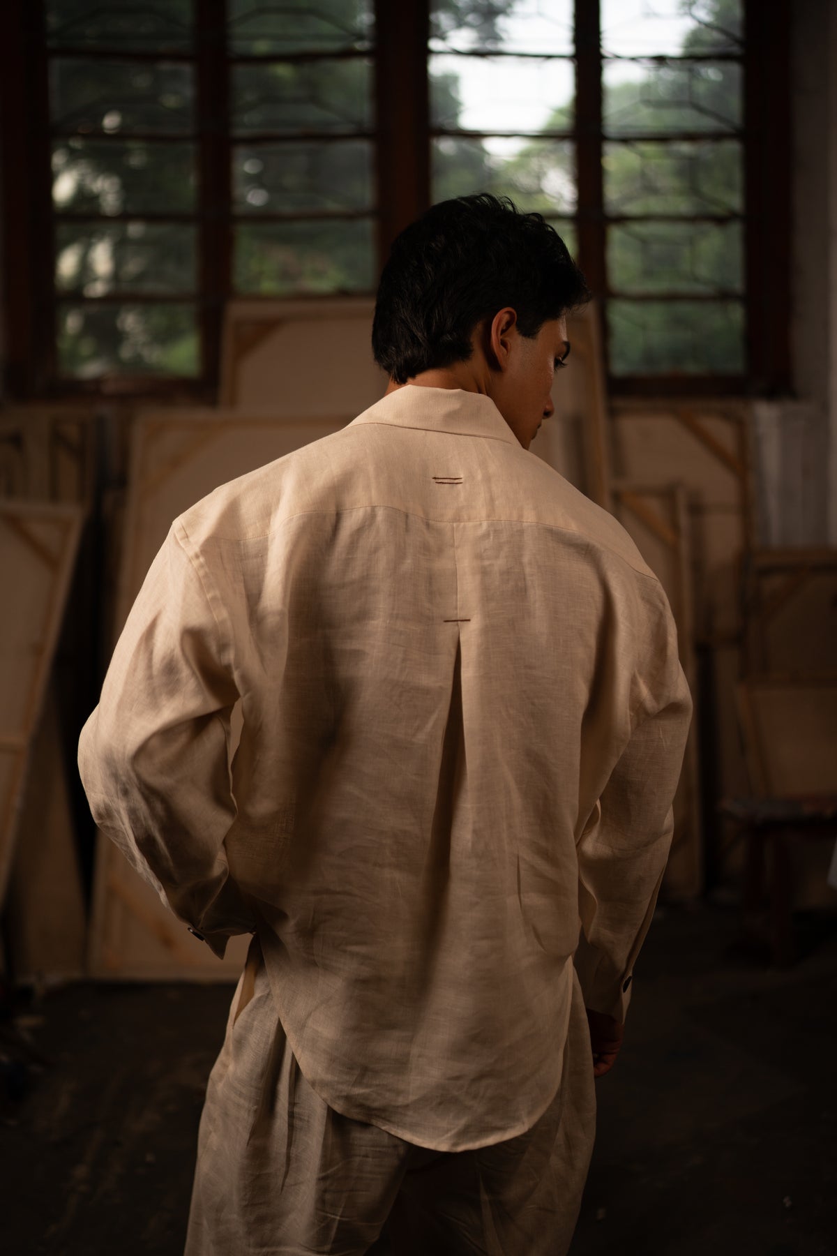 Simple Untitled Shirt: 金/Jīn — Porcelain