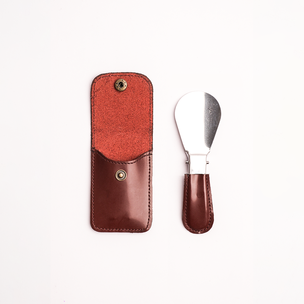 Shoe Horn: Brown