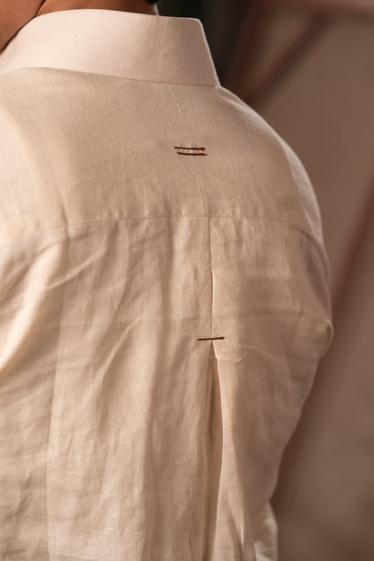 Simple Studio Shirt: 金/Jīn — Porcelain