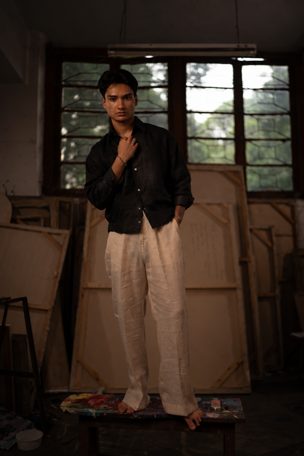 Simple Studio Shirt: 金/Jīn — Moonless