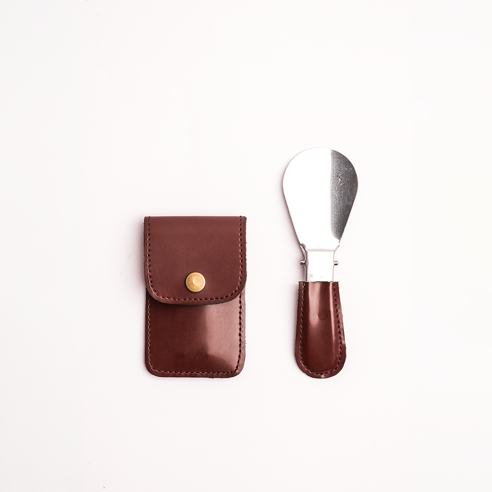 Shoe Horn: Brown